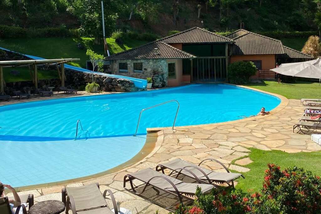 Piscina do Hotel Fazenda Parador Maritacas é opção de lazer para quem deseja viajar na melhor idade.